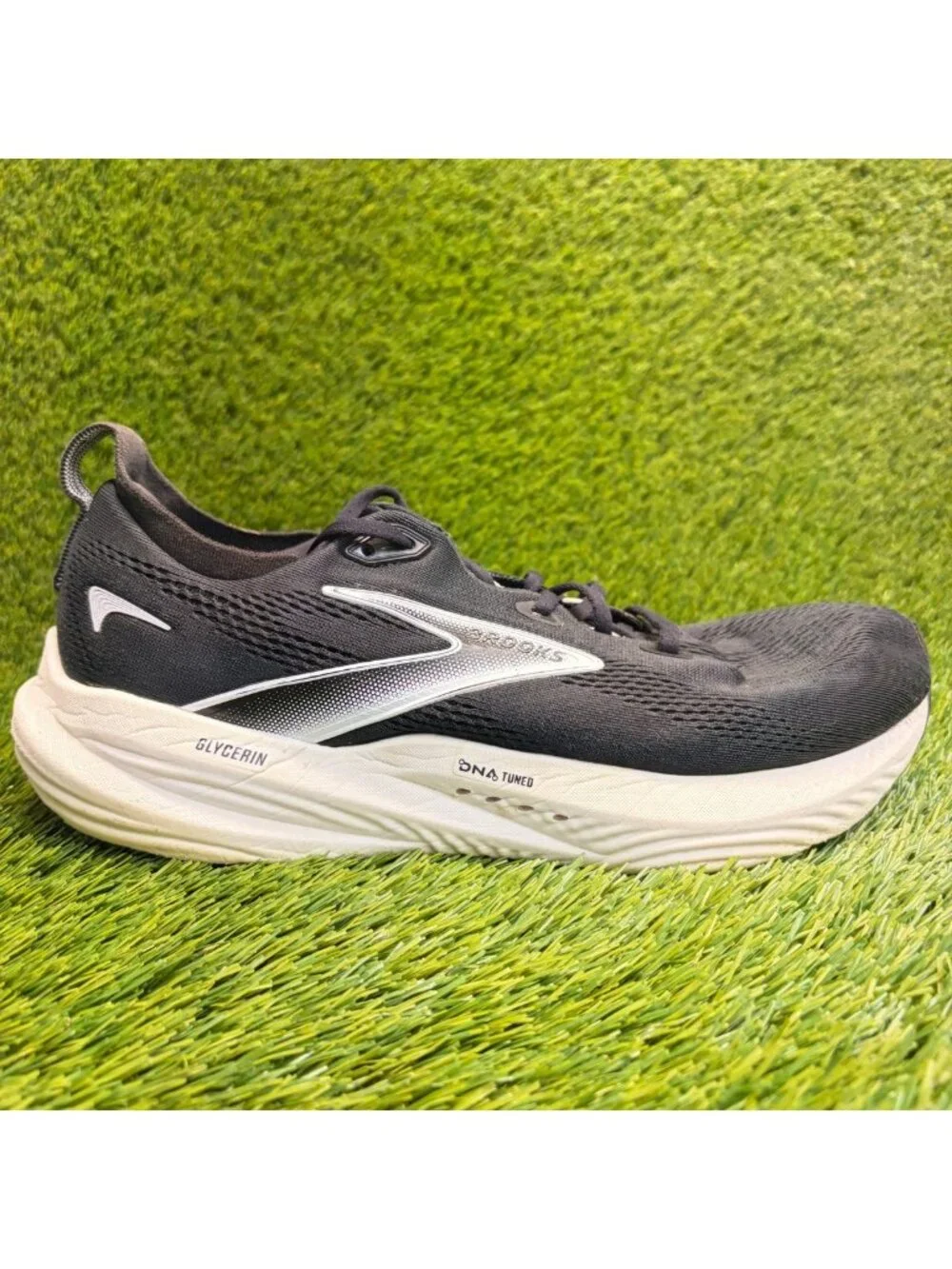 Brooks Glycerin 22 Mens Size 11.5 Black White Athletic Running Shoes Sneakers